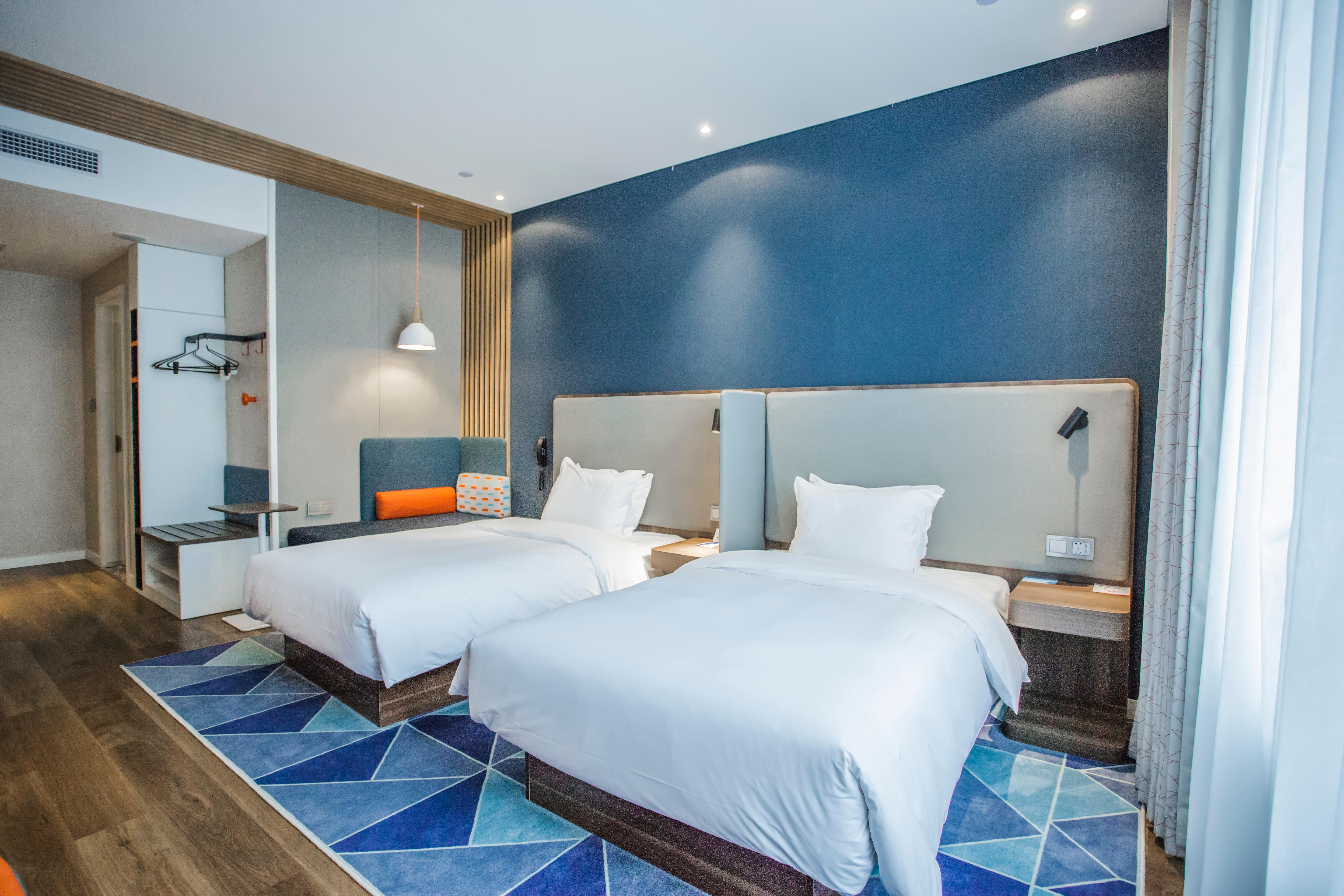 Holiday Inn Express Shanghai Pudong Chuansha, An Ihg Hotel المظهر الخارجي الصورة