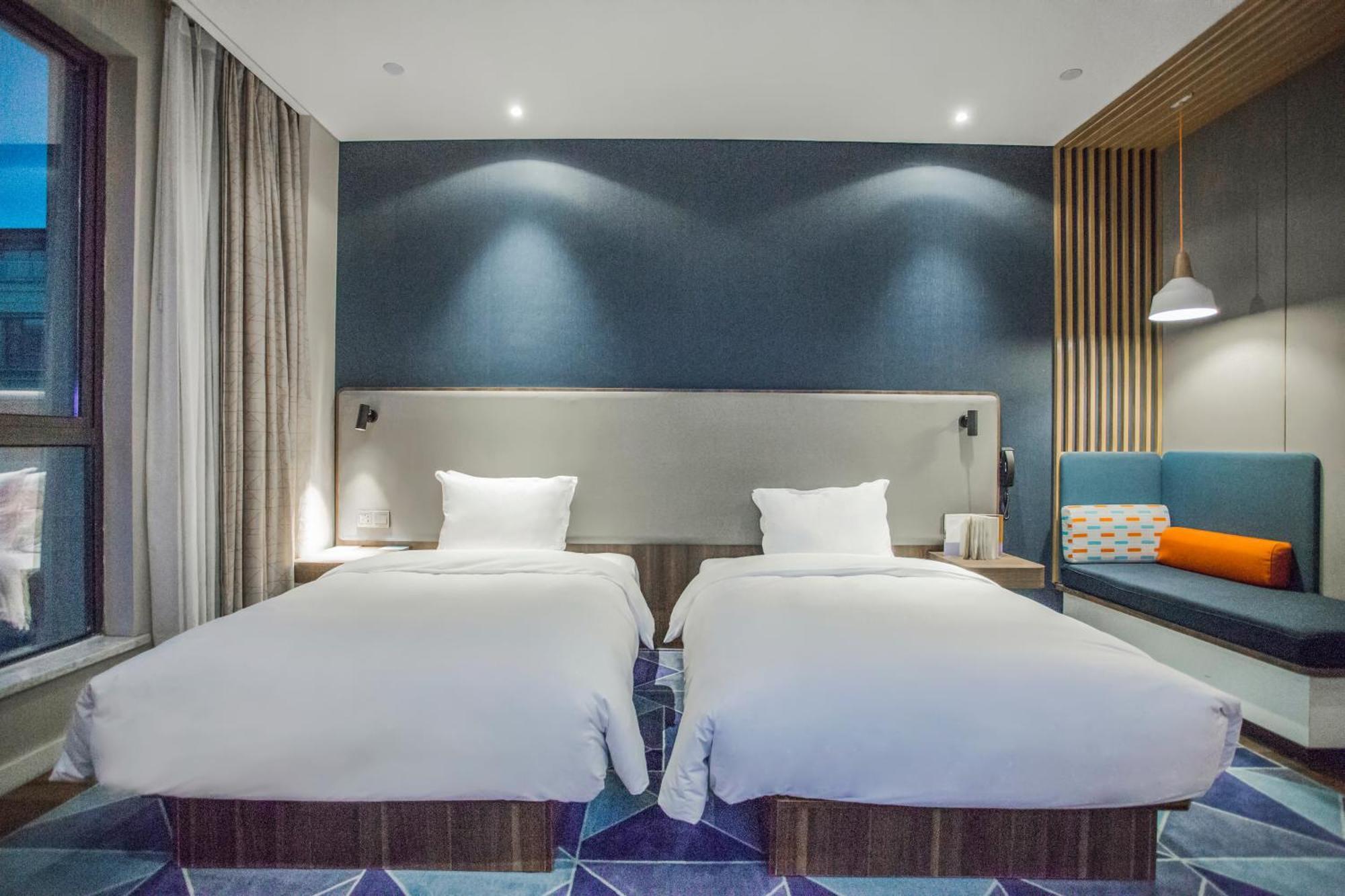 Holiday Inn Express Shanghai Pudong Chuansha, An Ihg Hotel المظهر الخارجي الصورة
