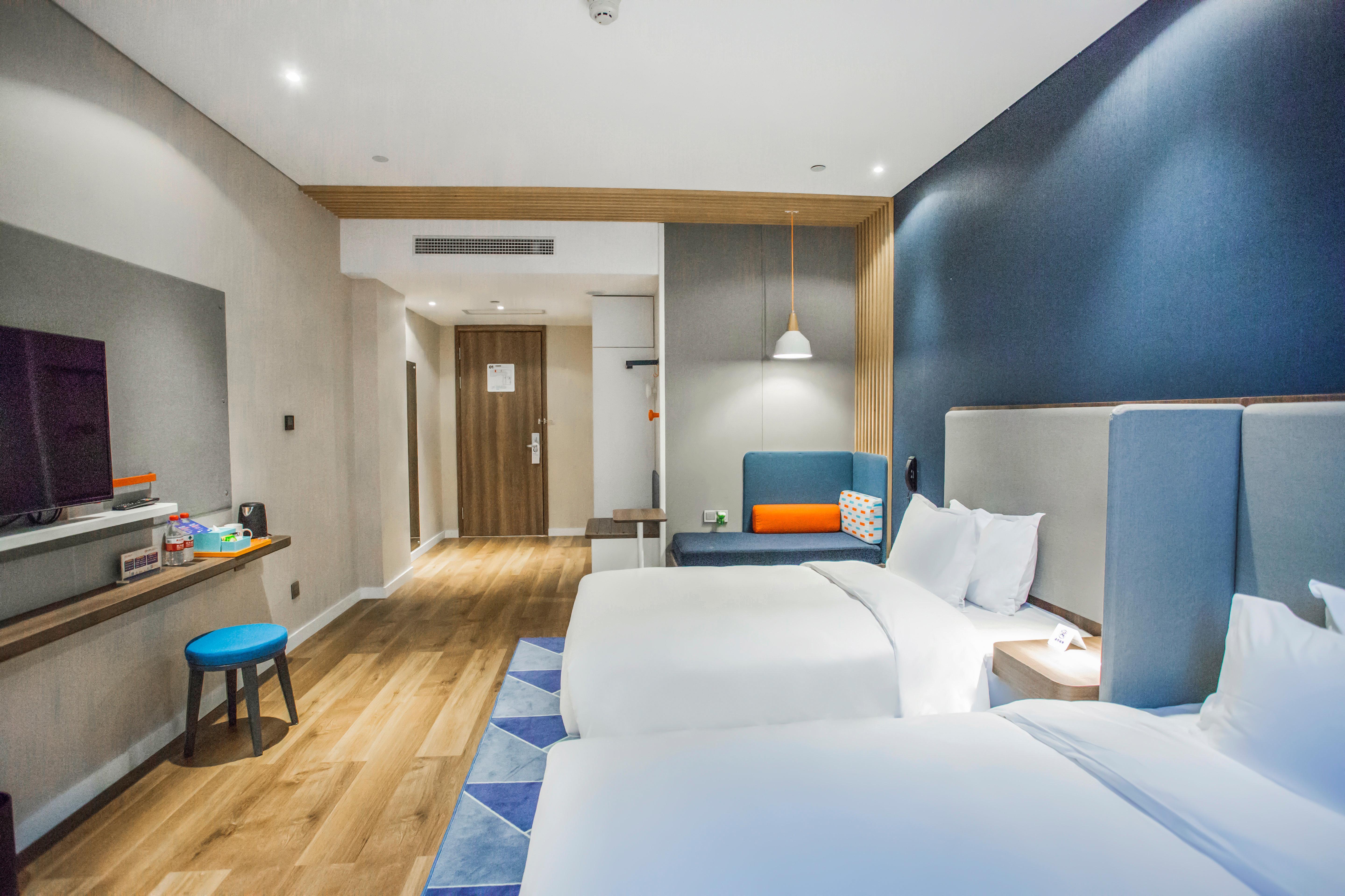 Holiday Inn Express Shanghai Pudong Chuansha, An Ihg Hotel المظهر الخارجي الصورة