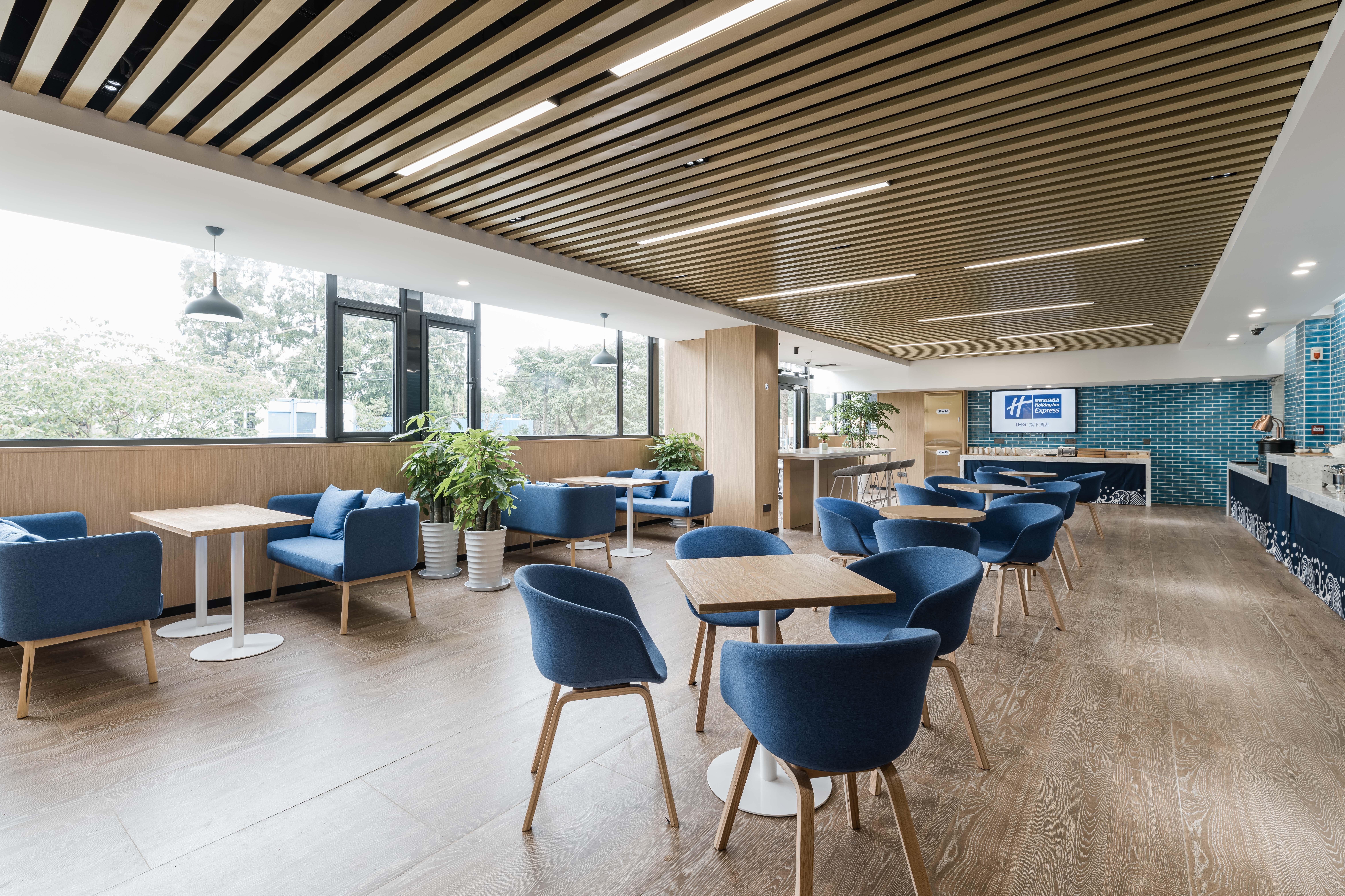 Holiday Inn Express Shanghai Pudong Chuansha, An Ihg Hotel المظهر الخارجي الصورة